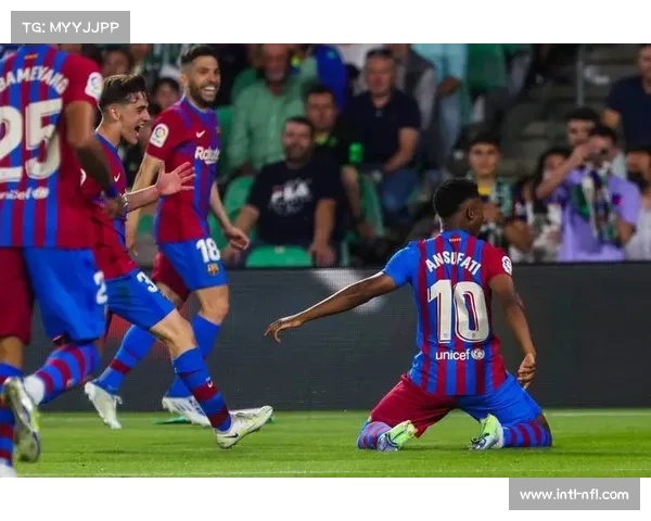 阿拉维斯前锋博耶染红停赛，进攻端受损